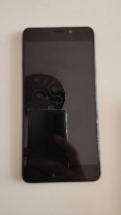 魅蓝note6手机，店里购买，4+64，手...