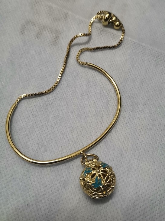 全新未戴过，喜欢的话一起拿下，手链是故宫同...