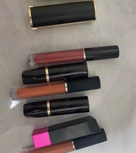 小众口红盲盒，39.9包邮，闲置物品售出不...