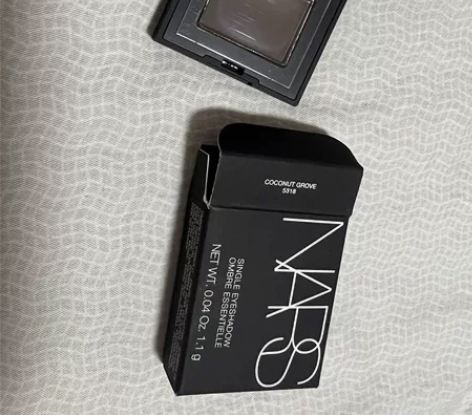 nars单色眼影coconut grove...