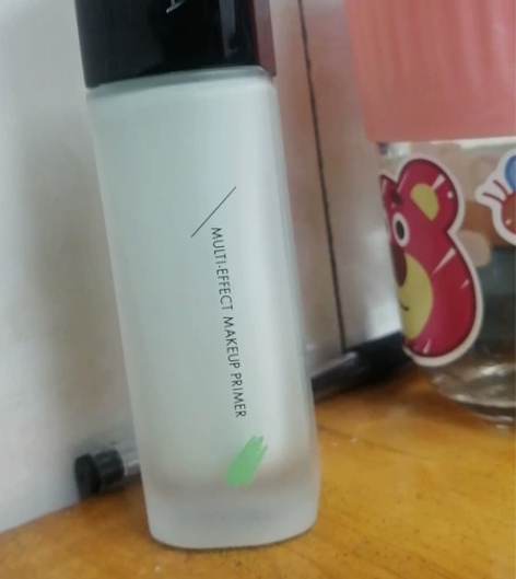 滋色的绿色隔离，前一个月在实体店买的，但感...