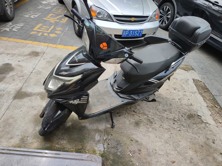 整体成色还可以 如图所示  72v20ah...