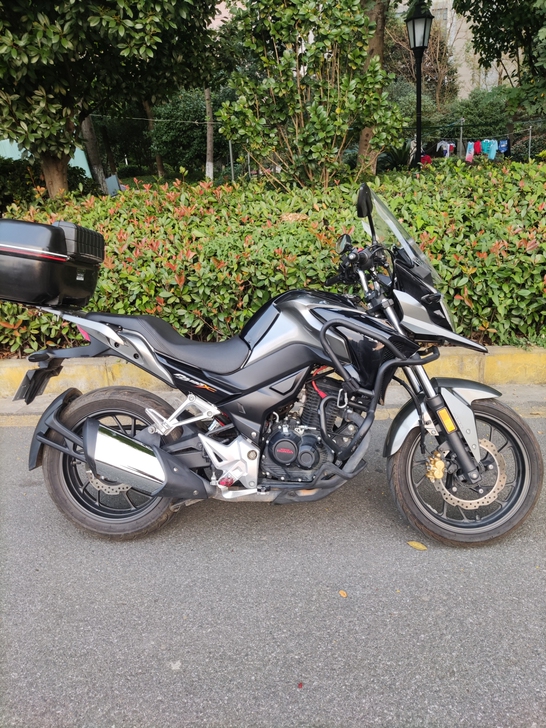 出售五羊本田猛鸷CB190X。2021年3...