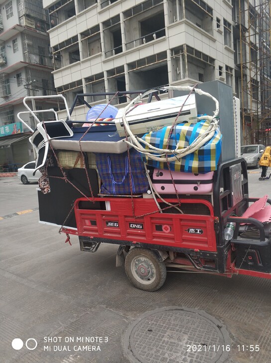 三轮车车承接搬家，装卸车工.垃圾清运.一切...