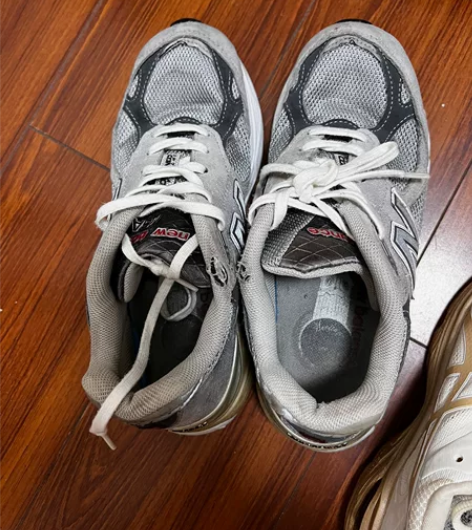 新百伦慢跑鞋 35码220 是正品 细节图...