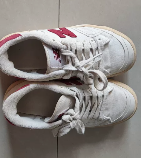 新百伦的鞋子 入手没有穿过几次 37.5的...