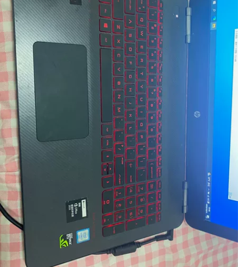 出一台hp游戏本,16年7000+入,无划...