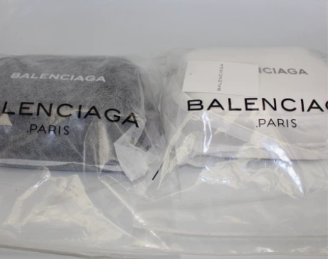 明星同款包包女2022潮百搭b家机车包b字...