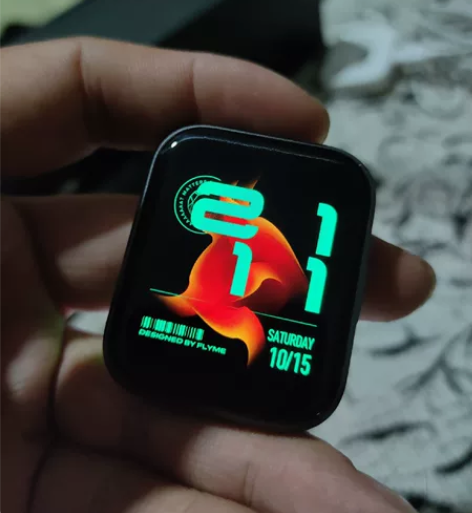 魅族全智能手表，墨岩，共两块。支持e SI...