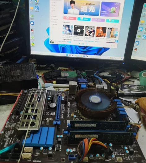 微星ZH77A-G43  主板 全好 感兴...