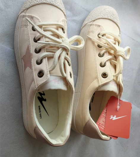 38码帆布鞋～18块钱全新包邮！！！ 全新...