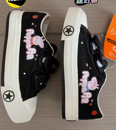 全新女宝宝魔术贴帆布鞋儿童布鞋女童卡通小猪...