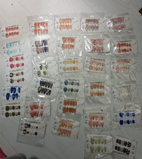 纯手工穿戴甲码数齐全 清仓狂甩 每款10y...