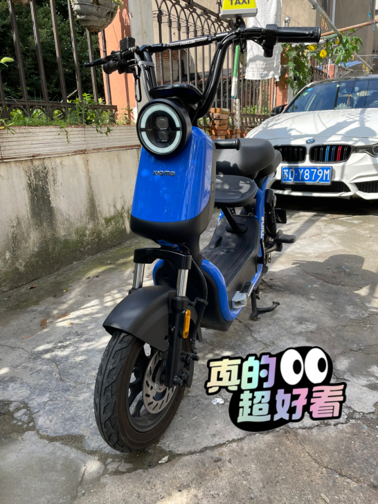 出一辆95新爱玛 小玛2.0电动车