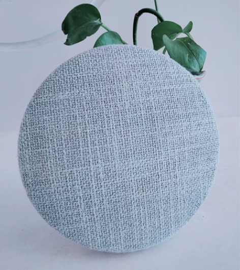 无印良品  蓝牙音响，音质好，声阔清晰。结...