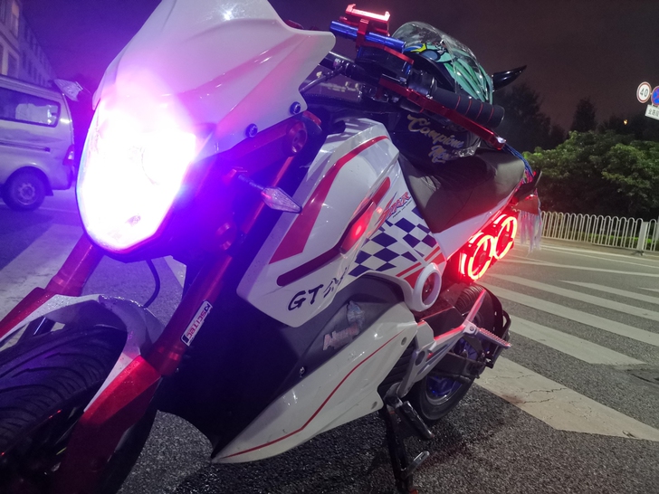 高价回收电动车摩托车