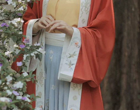 兰若庭 此间春色 汉服 宋制 百迭 对襟 ...