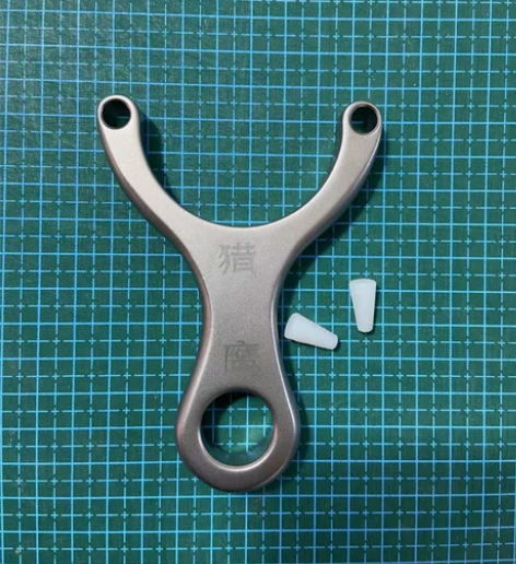 猎鹰单卡弹弓全新304不锈钢 感兴趣的话点...