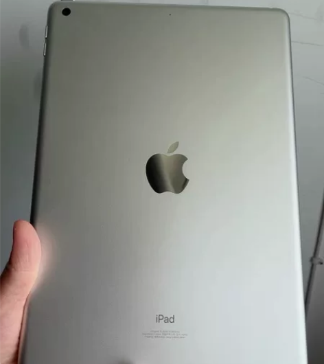 苹果ipad六代 扩容机 买了没用过 低价...