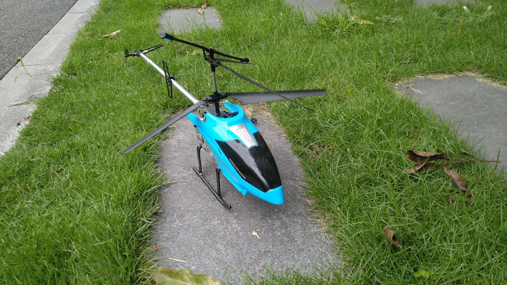 全新超大遥控飞机直升机耐摔充电动无人机航拍...