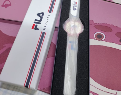 斐乐手表全新未拆封出，到手还没十天，全新全...