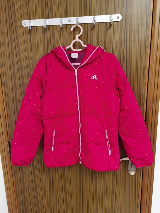 adidas 阿迪达斯 短款 连帽玫红羽绒...