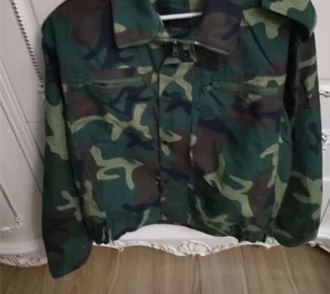 全新迷彩服， 感兴趣的话点“我想要”和我私...
