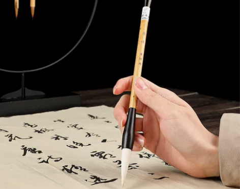 清逸，品牌：笔师傅，笔毫：细光锋羊毫，笔杆...