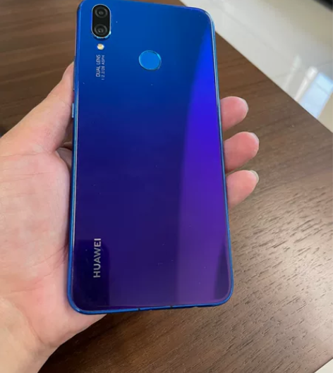 华为nova3i蓝色6+64,南宁本地自取...
