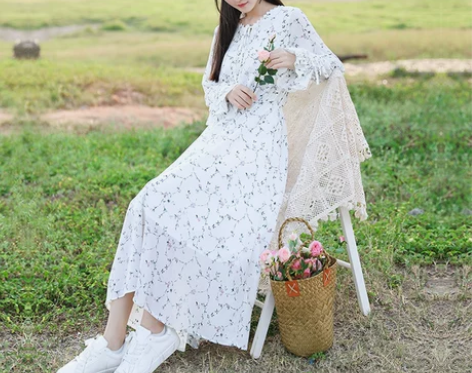 白色碎花裙女春秋长袖雪纺连衣裙长款显瘦长裙...