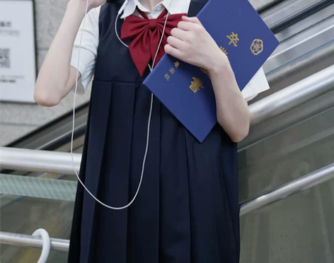 日系学院风女子高中生高腰百褶卡奶裙JK制服...
