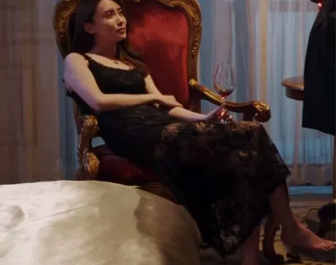 猎毒人马秋子楚莹同款连衣裙 2018新款黑...