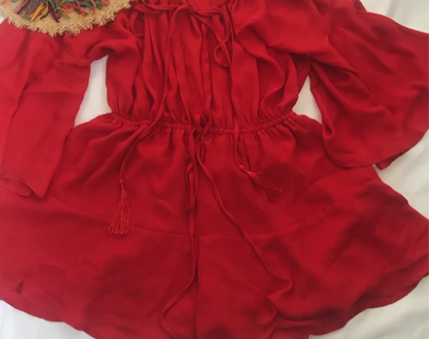 夏季反季海滩风胸口镂空设计 系带流苏喇叭袖...