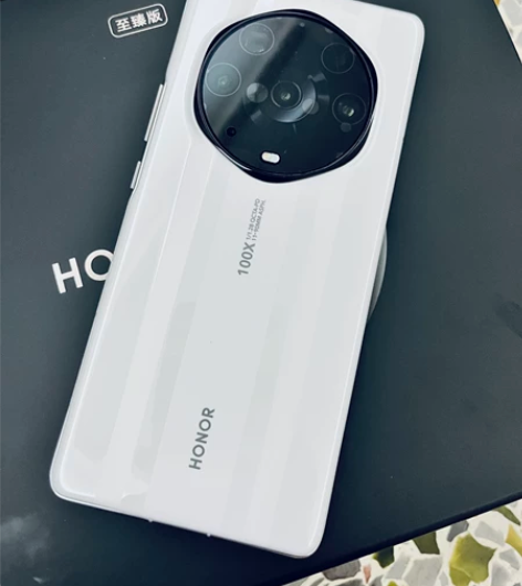 二手荣耀magic3 至臻版12+512陶...