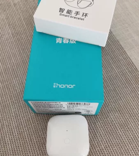 二手正品荣耀10青春版渐变色全网通智能手机...