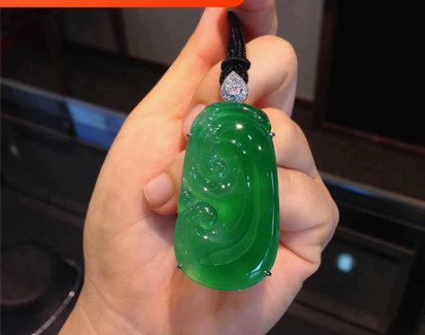 万事如意丨天然翡翠如意吊坠