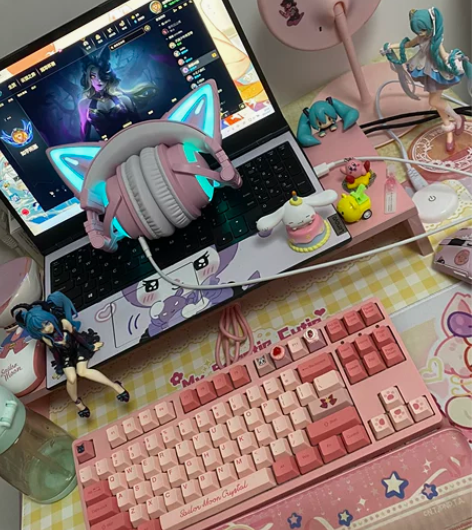 妖舞3s猫耳耳机粉色 上一年三月份买的 只...