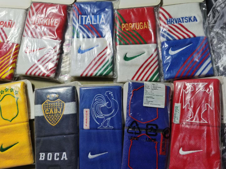 足球队集合护腕！nike耐克专柜正品