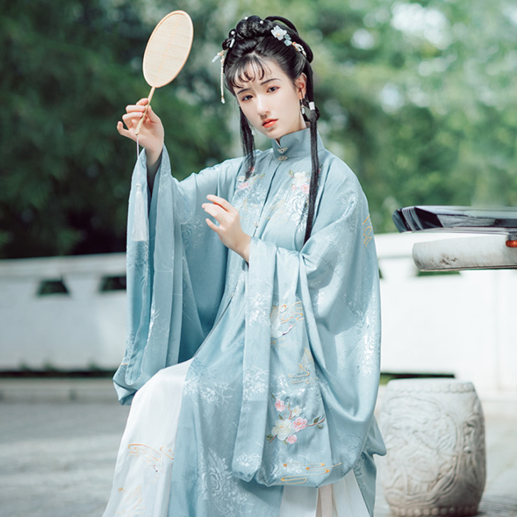 池夏 郁芙蓉，穿二洗二九成新，吃土出