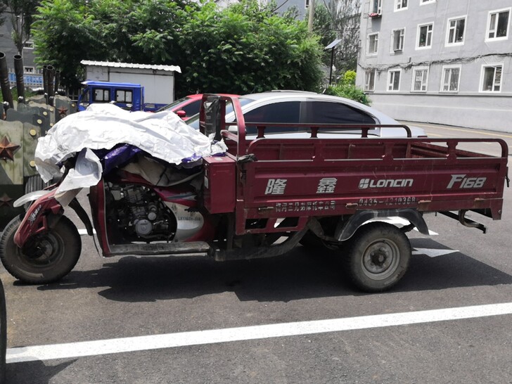 机动三轮车，型号175。价格4000元。吉...