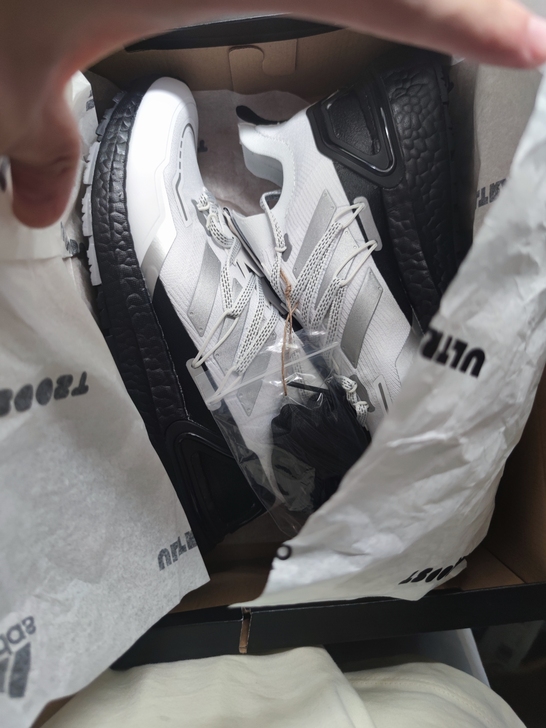 阿迪达斯官网 adidas ULTRABO...