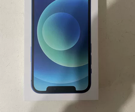 出iphone 12 128g蓝色，左侧轻...