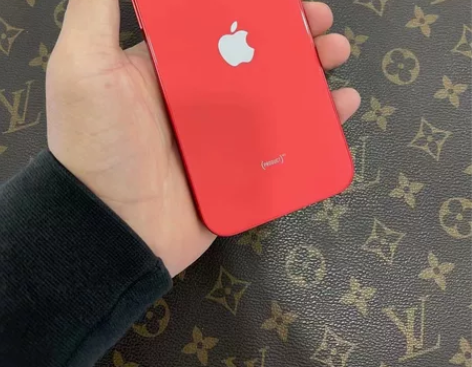 苹果12，国行 内存128g，纯原装成色9...