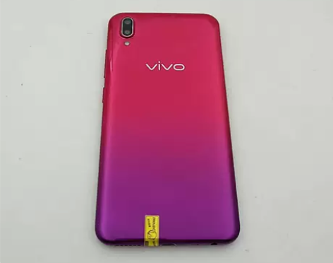 Vivo Y93S    二手手机 下方真...