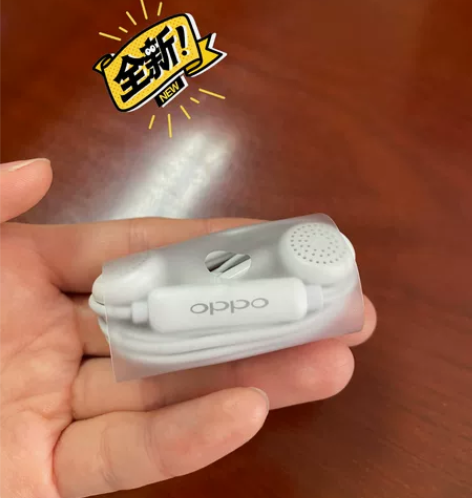 OPPO手机自带耳机，全新未拆 感兴趣的话...