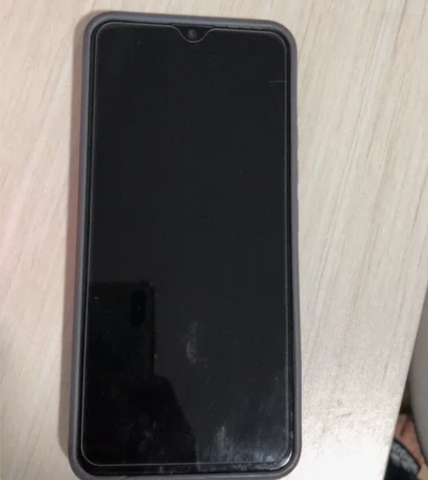 出自用y5s手机4+128g 感兴趣的话点...