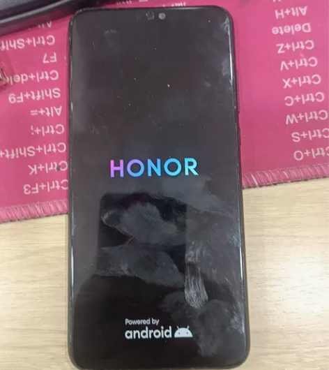 荣耀8x 6+128g内存，换的新屏幕，个...