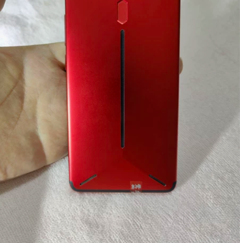 努比亚红魔1代 8+128G，骁龙835处...
