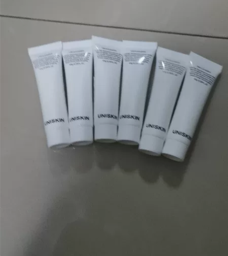 优时颜洁面60g 感兴趣的话点“我想要”和...