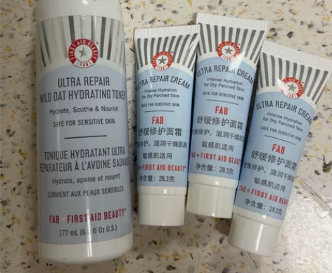 Fab燕麦水 还剩3分之 2  修护面霜3...